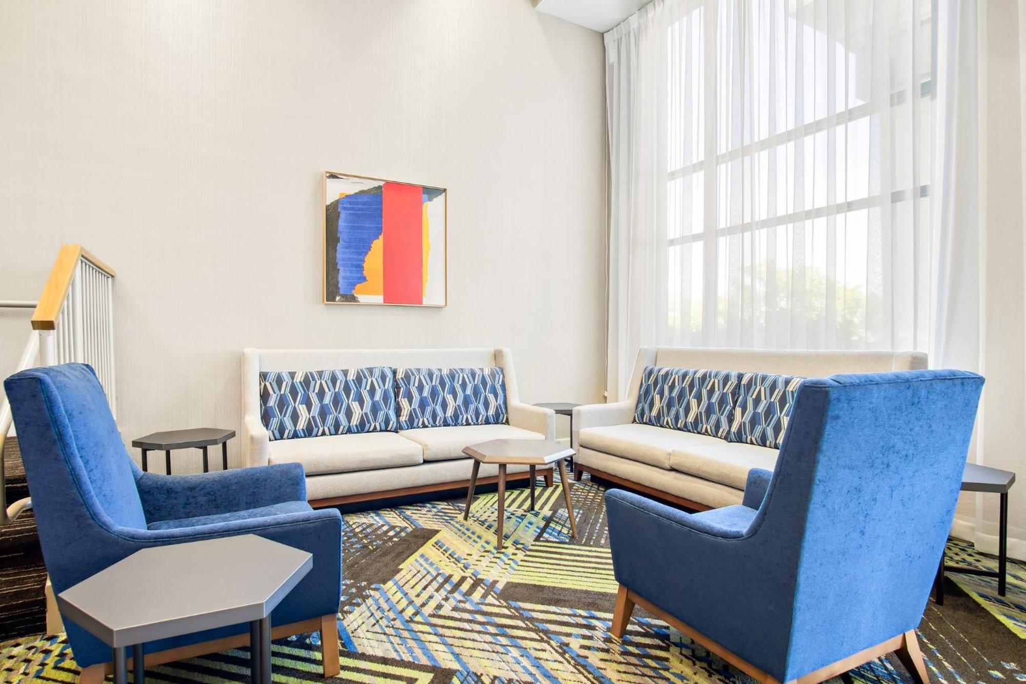 Resort Express & - Ocean By Ihg